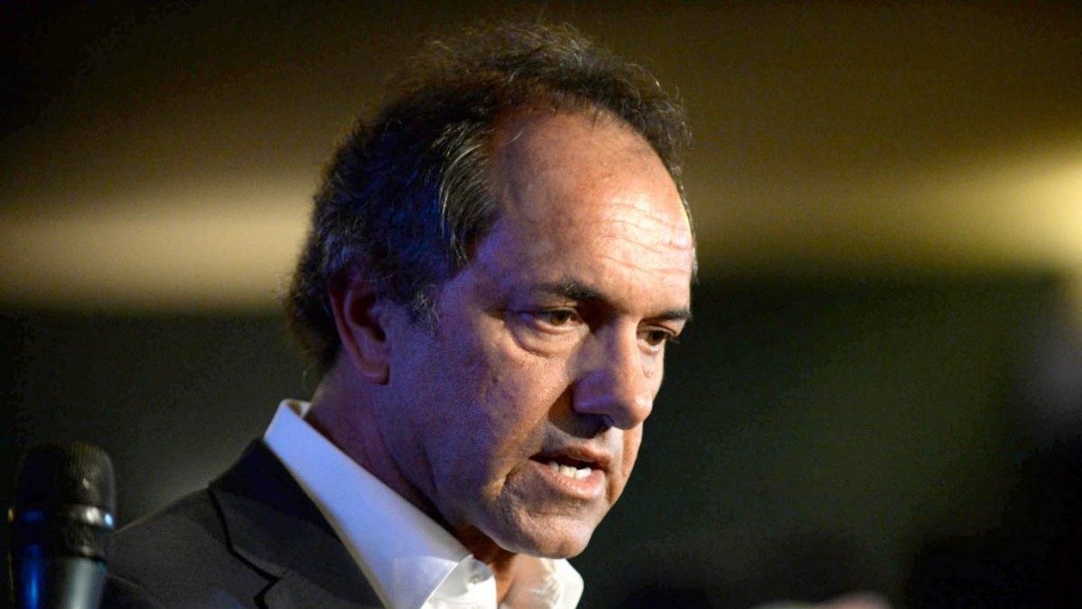 Scioli disparó contra el paro y pidió más "racionalidad"