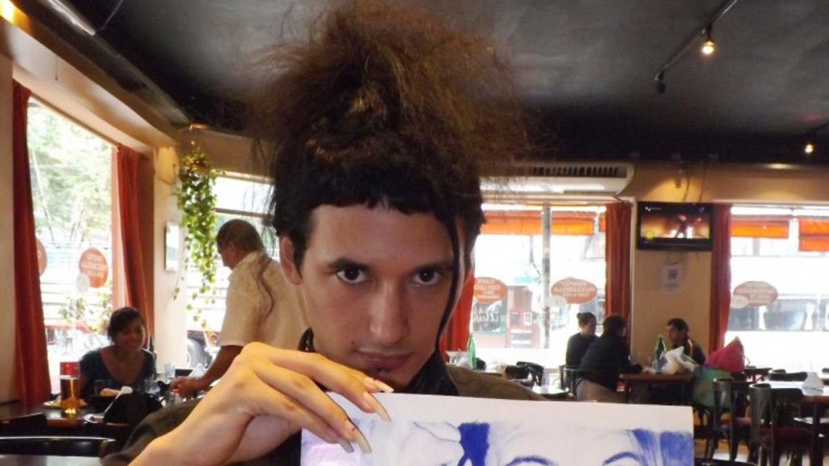 Dibuja con lapicera y expondrá su arte en España Dibuja con lapicera y expondrá su arte en España