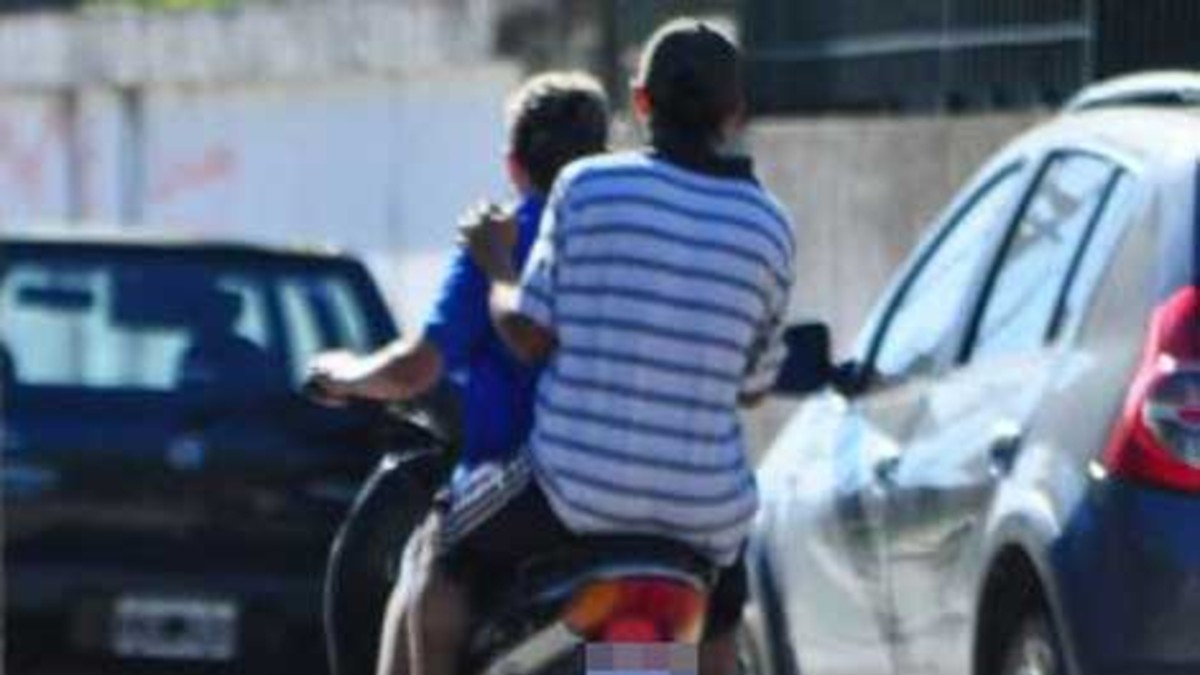 Quieren prohibir los acompañantes en moto para evitar robos