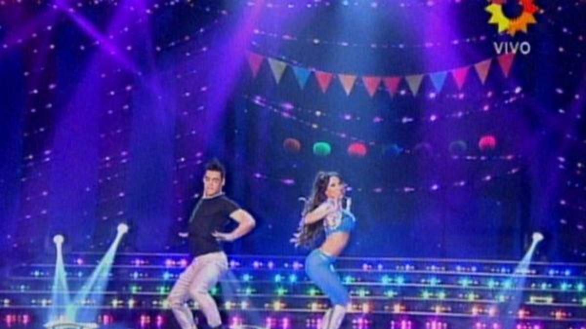 Magui Bravi hizo sentadillas en vivo y se bailó todo