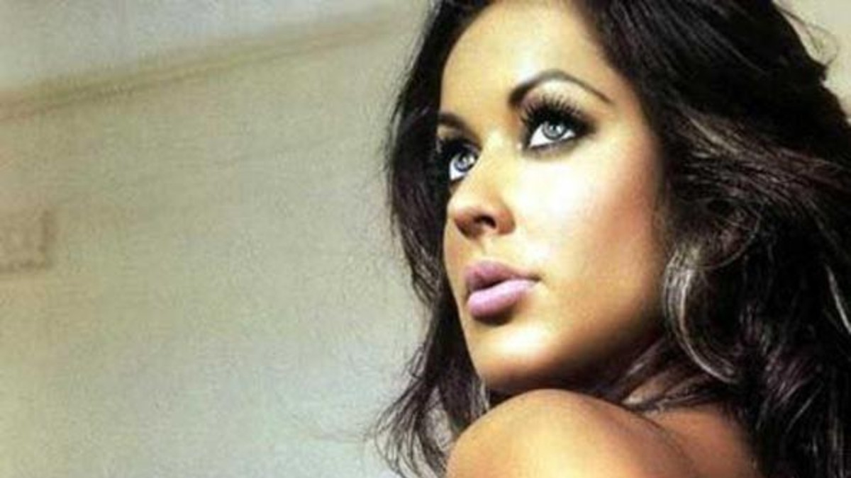 Lo confesó: se hizo cola, lolas, lipo, labios y pómulos