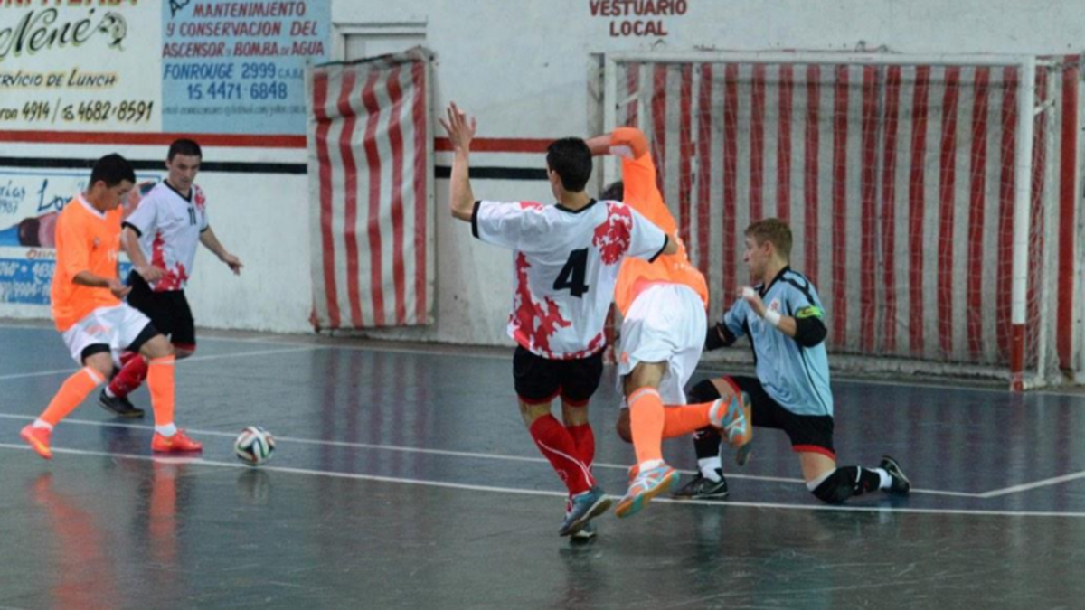 El momento de la brutal lesión de Scioli en el partido