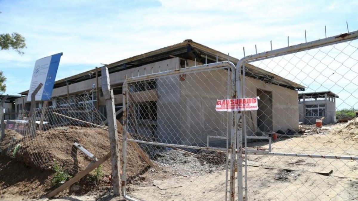 Apelan clausura de Acuña a la obra de una Secundaria