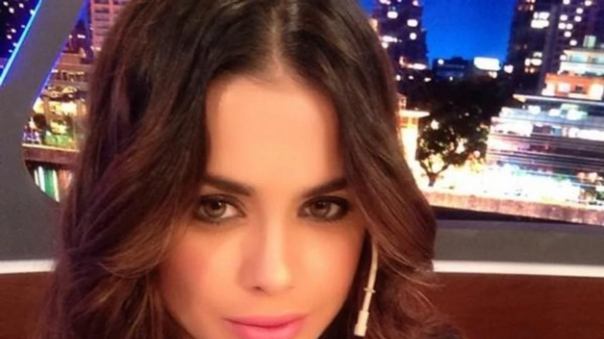 Vitto quiso mostrar el collar y se le escapó una lola