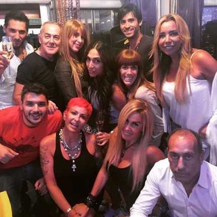Las fotos de la fiesta de Cardone con un juez y una bailarina de caño