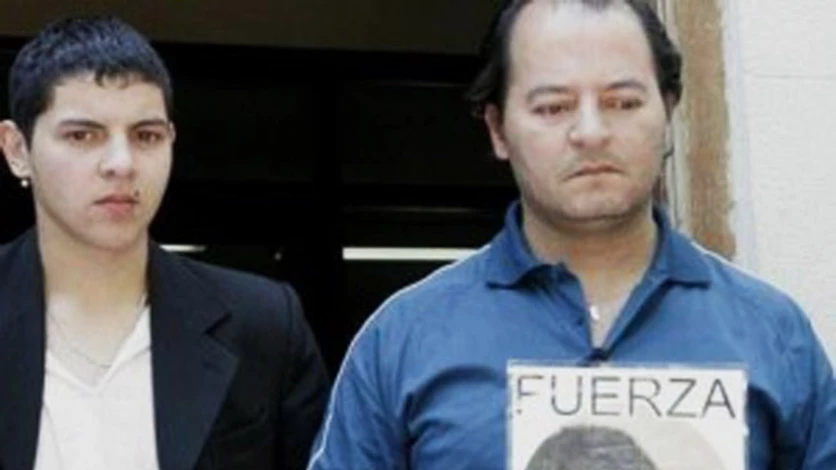 Torturas y amenazas: cómo quieren silenciar a Carballo