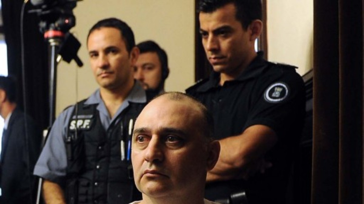 Mangeri señaló al policía que lo "apretó y amenazó" Mangeri señaló al policía que lo "apretó y amenazó"