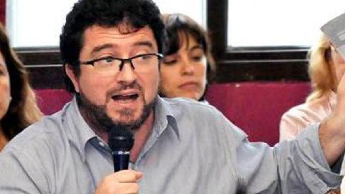 La sangría del massismo:  ahora hasta le "roba" Posse