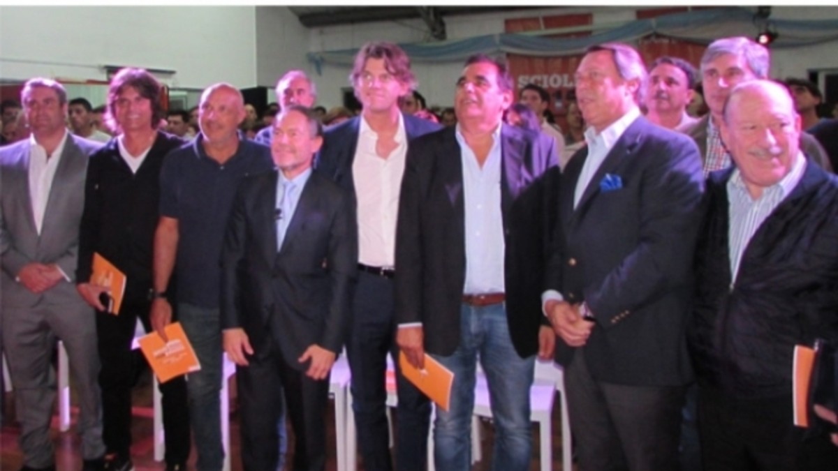 Cuestionan a Zúccaro por echarle culpas a Scioli