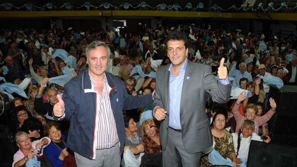 Resiste en el FR y pide una "gran interna opositora"