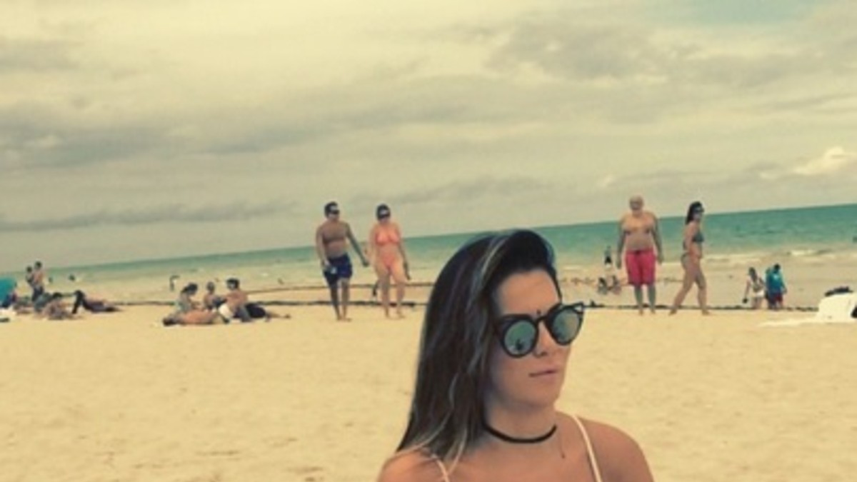 No para: Karina sedujo con sus poses playeras de yoga