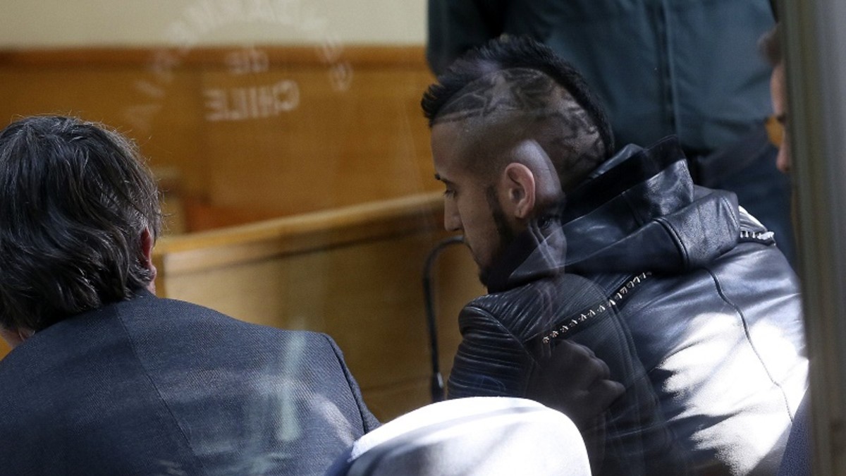 Tras el accidente, Vidal seguirá jugando para Chile
