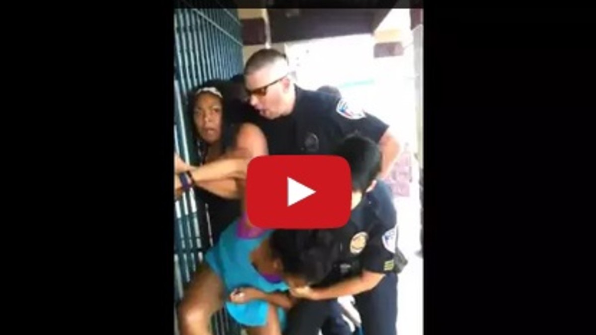 Otra vez policía "se excede" con una afroamericana