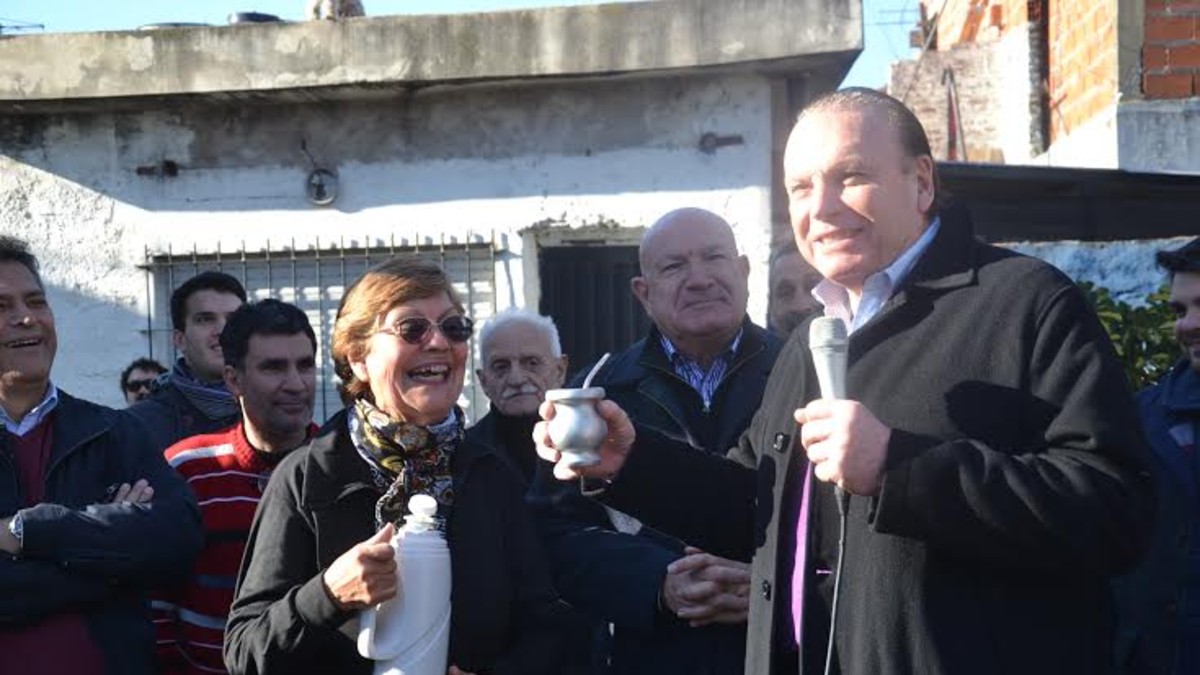 Othacehe y vecinos dieron inicio a nuevas obras