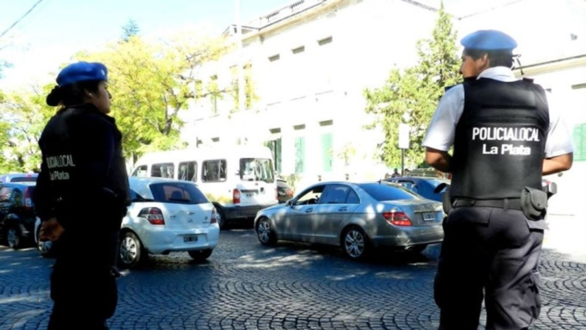 Policía borracho y drogado arrancó a los tiros en un boliche