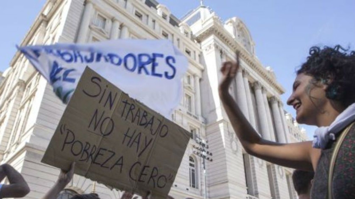 Pese a la promesa y el acuerdo, abril tuvo 14 mil despidos