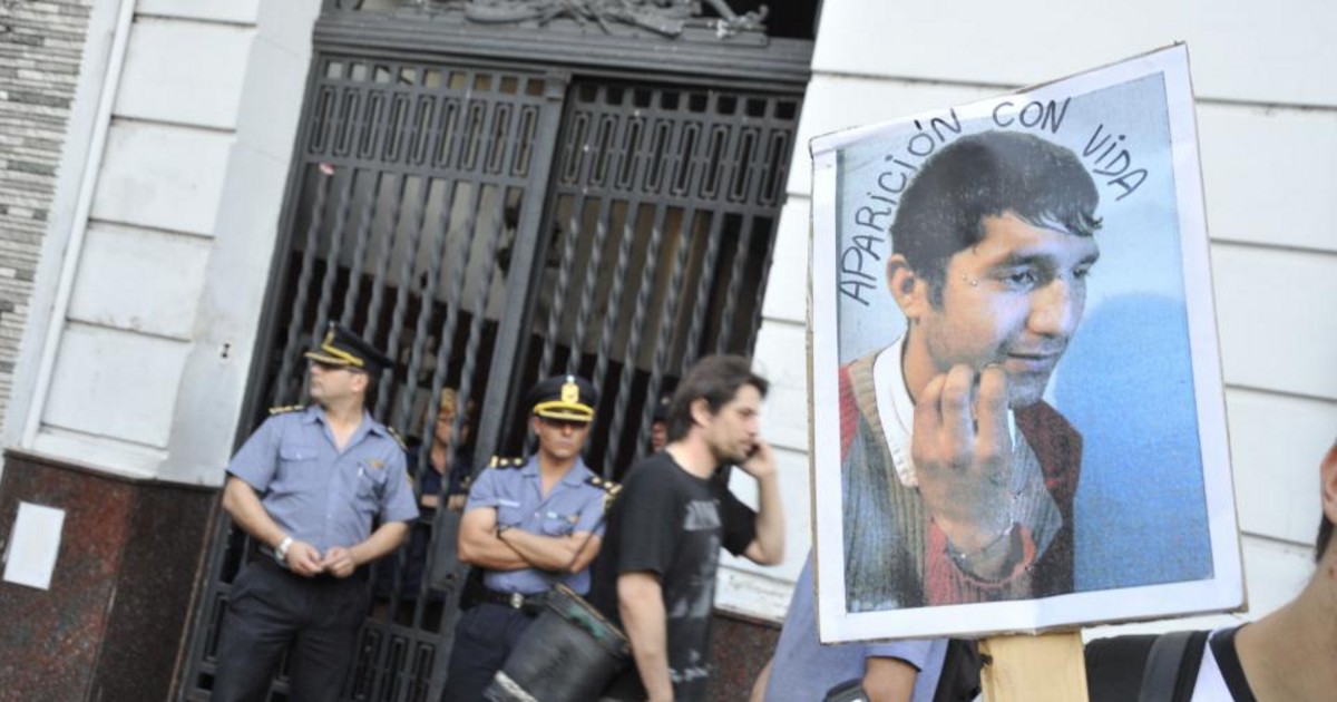 32 policías detenidos por la dudosa muerte de un joven | 24con