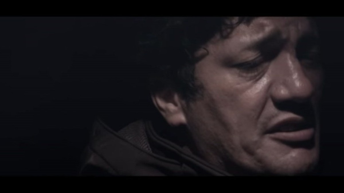 Pity Alvarez reapareció cantando para sus amigos