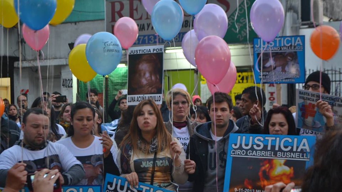 Denuncian que 13 bebés murieron por mala praxis en una clínica de San Martín