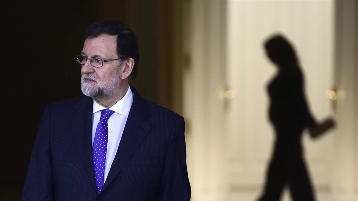Funcionarios sin título: España y un inédito escándalo