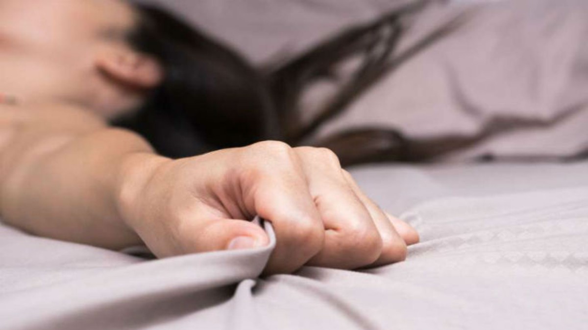 Siete tips para besar íntimamente a las chicas