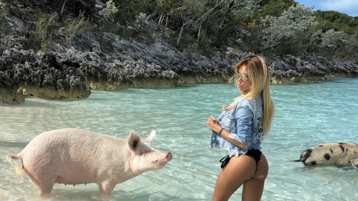 Ciardone y las fotos hot más bizarras en una playa