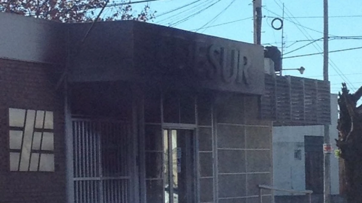 Vecinos de Cañuelas incendiaron las oficinas de Edesur