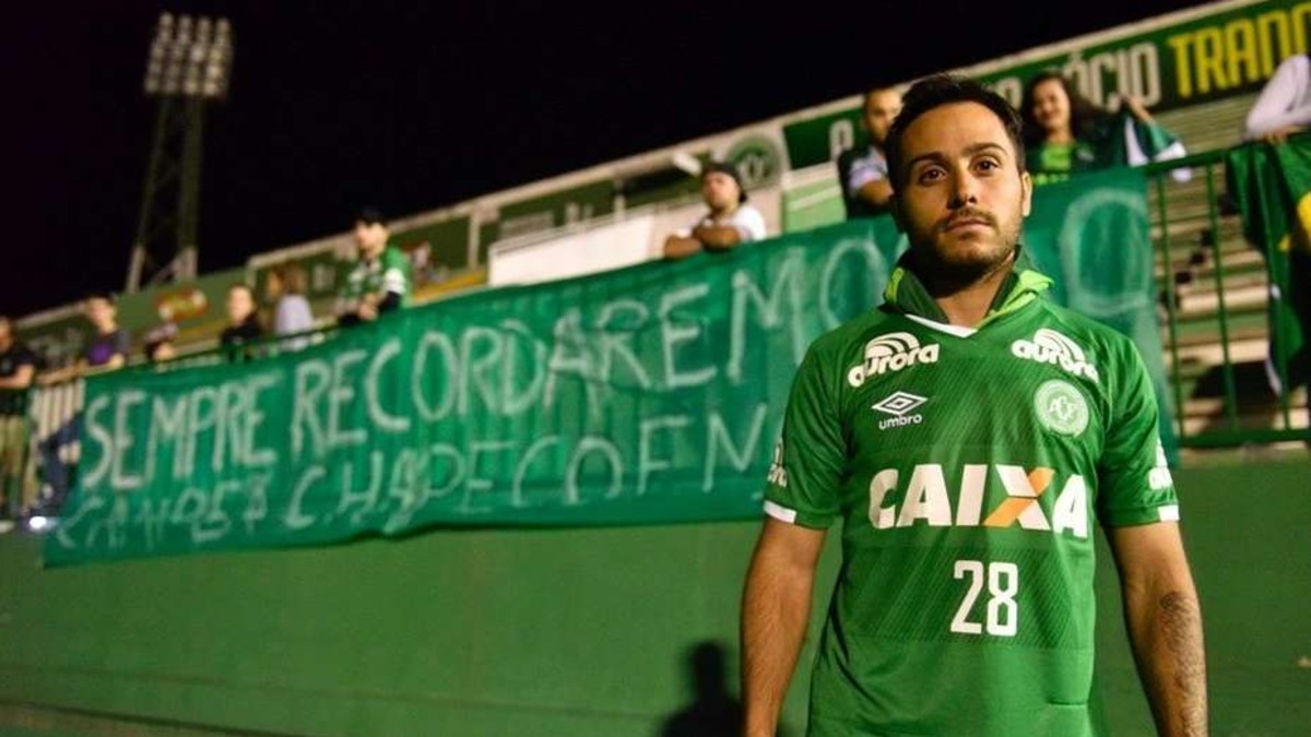 Chapecoense echó al argentino que se salvó de morir