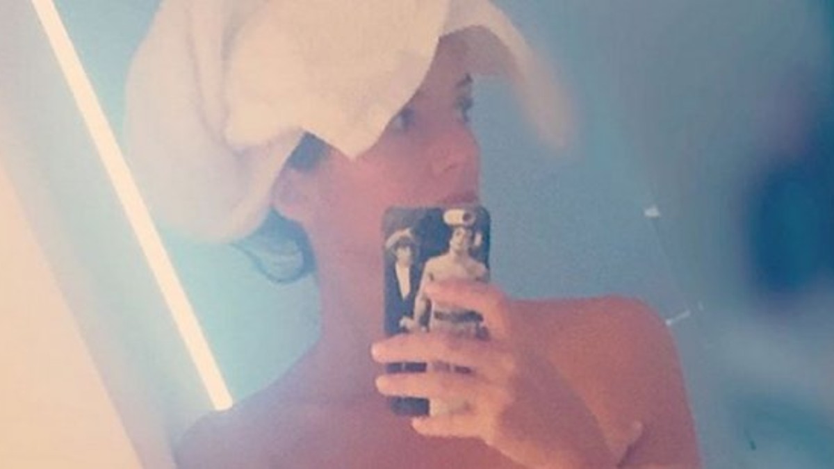 Griselda Siciliani completamente desnuda