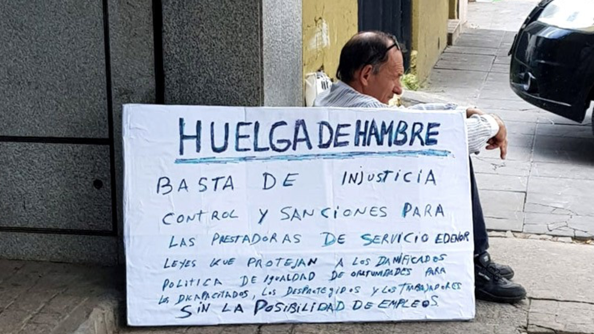 Inició una huelga de hambre para que penen a Edenor por dejar sin luz a su esposa con discapacidad