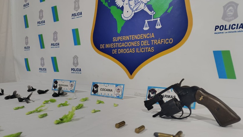 Tomaron a la fuerza una iglesia evangélica del barrio Libertad para convertirla en su búnker: los capturaron con drogas, una pistola, plata y celulares