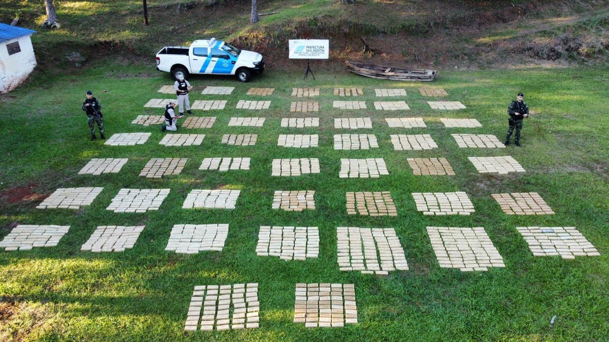 Tráfico de drogas en el río Paraná: Prefectura decomisó un cargamento millonario de más de una tonelada y media de marihuana