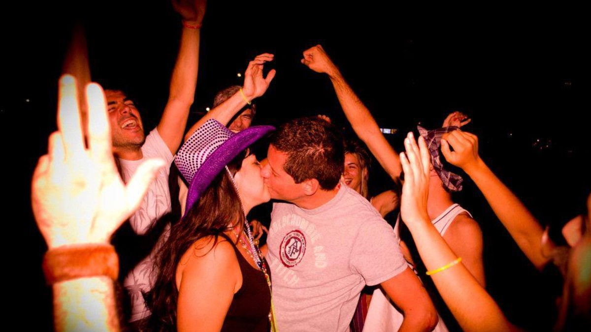 Convocan a una "chapada" masiva para San Valentín