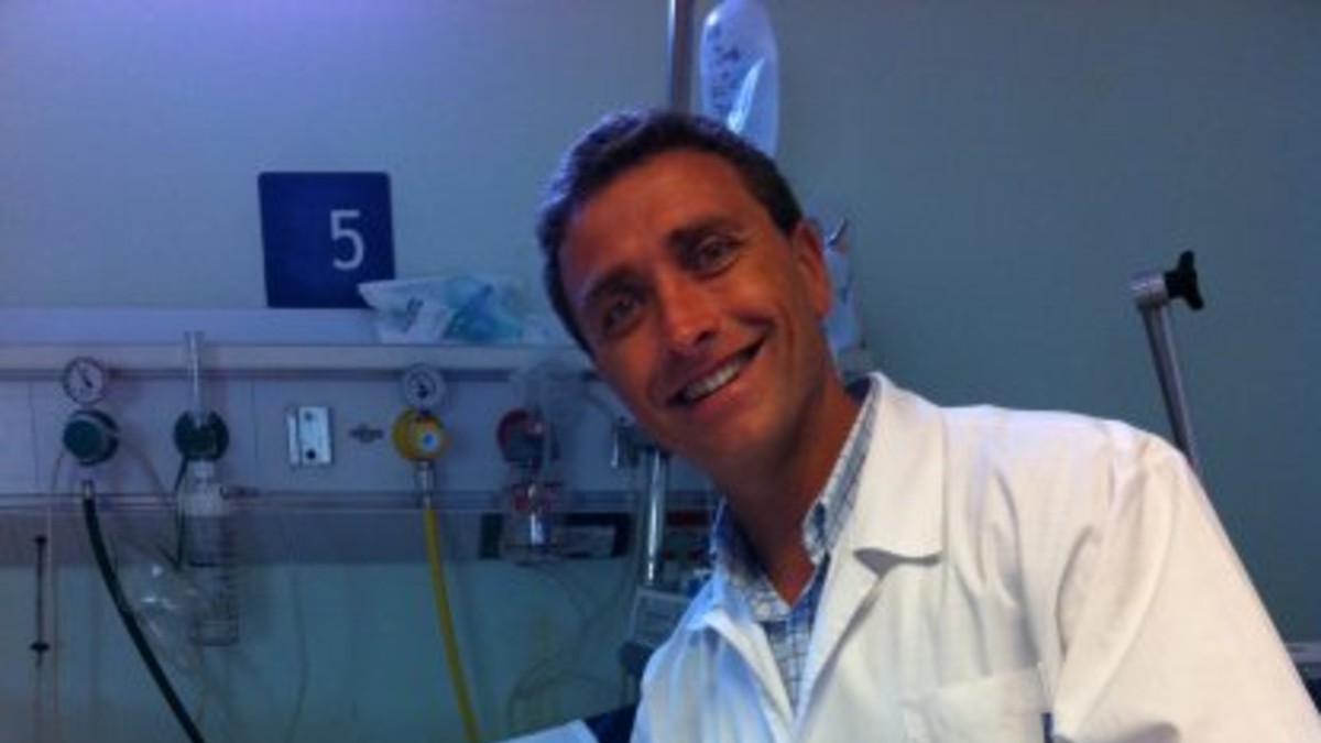 Le sacaron un clavo del corazón y recibirá el alta