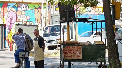 Video: lo golpean y arrestan por vender tortillas