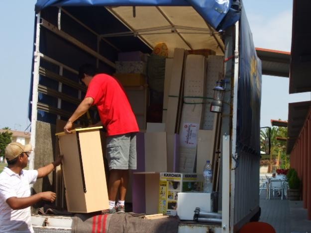 El gobierno autorizó a realizar mudanzas en el Conurbano y La Pampa reabre gimnasios