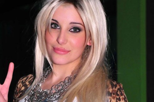 Charlotte se calzó la bikini y enloqueció a todos