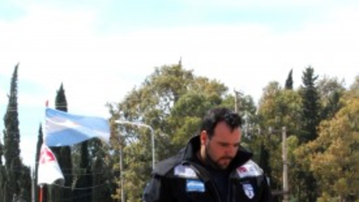 Fue a dar la vuelta al perro de Ushuaia hasta Alaska