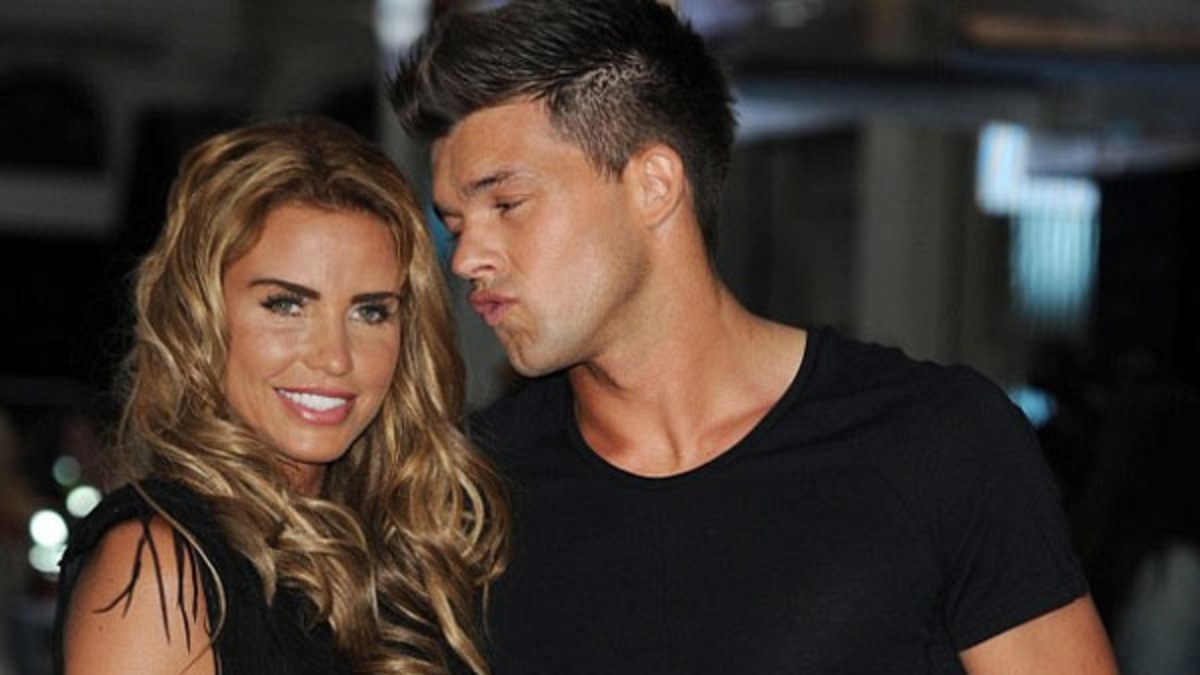 Se terminó el amor entre el "Bañero" y Katie Price