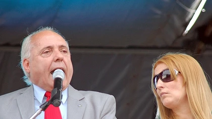 "La lealtad sólo la tenemos con el pueblo, que nos vota"