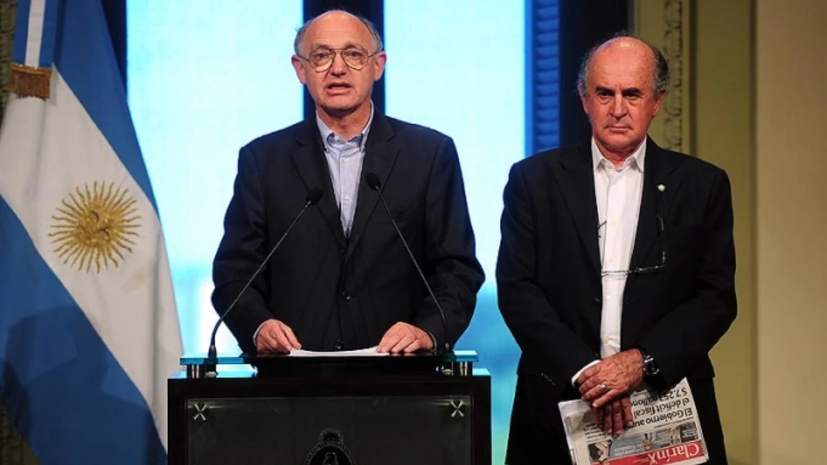 Timerman desmintió a Clarín respecto a Malvinas