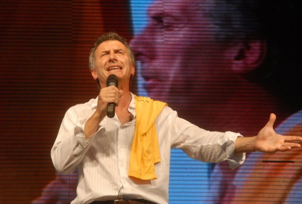 Tras ser procesado por Oyarbide, Macri visitó Lanús