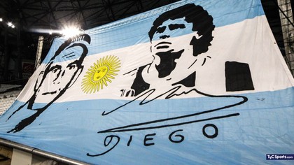Oficial: 8 de cada 10 firmas de Maradona eran falsas