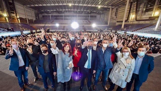 Junto a Ishii, Alberto inaugura una universidad