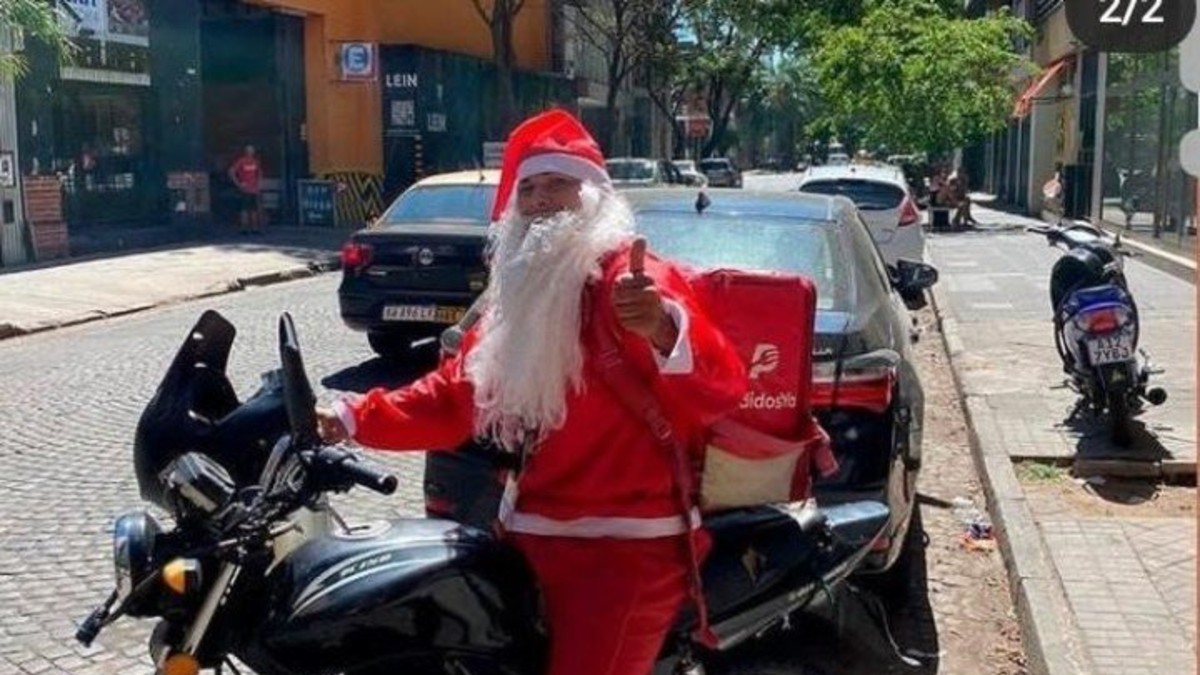 Papá Noel justiciero recuperó una cartera robada