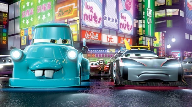El Rayo McQueen y sus amigos son espías internacionales