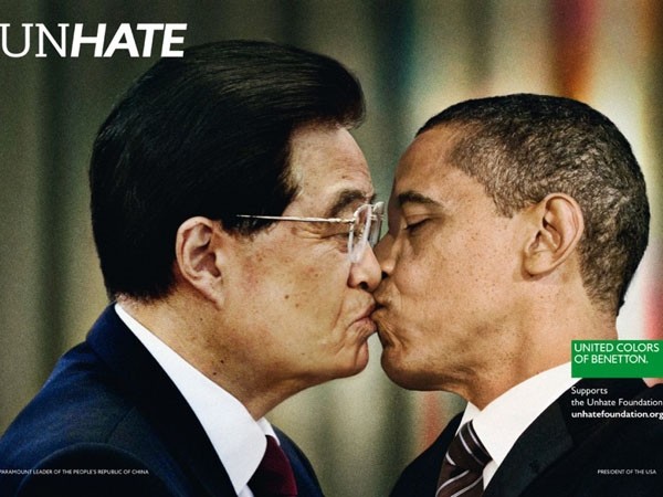 El beso de la discordia: sacaron la foto del Papa de la publicidad de Bennetton