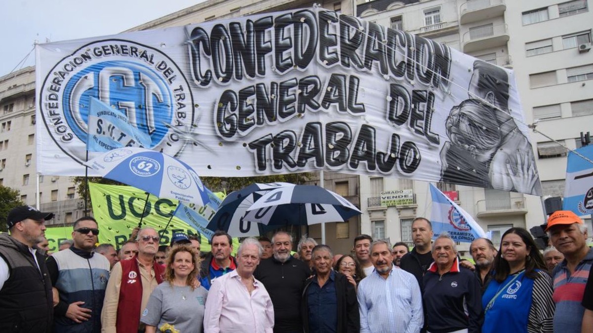 La CGT convocó a una marcha el 30 de abril contra “el ajuste de Milei y en defensa del salario”