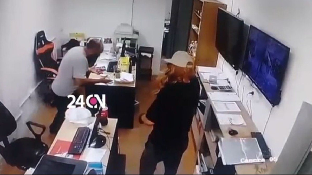 Cayó el jefe de una banda que entró a robar a un corralón disfrazado con una peluca y sus cómplices escaparon a los tiros