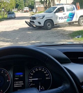 Iba en su camioneta y la Policía lo bajó a punta de pistola por un error judicial